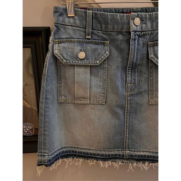 7 For All Mankind Utility Pocket Raw Hem Denim Skirt sz 26 EUC - Picture 2 of 5